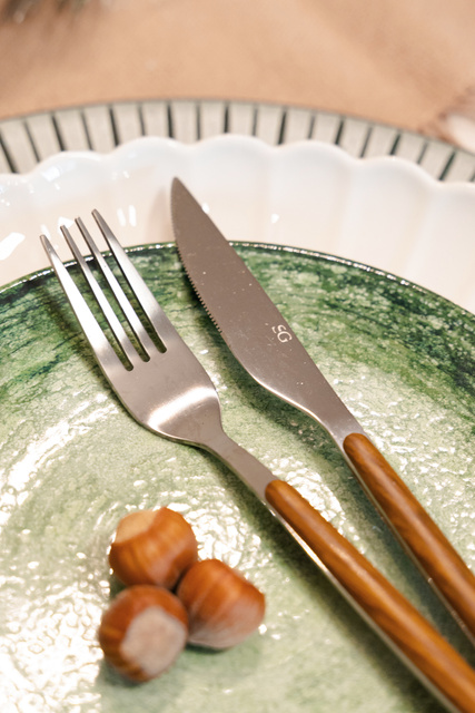 Set de tacâmuri AMAZONIE, 24 de elemente, cu mâner din lemn