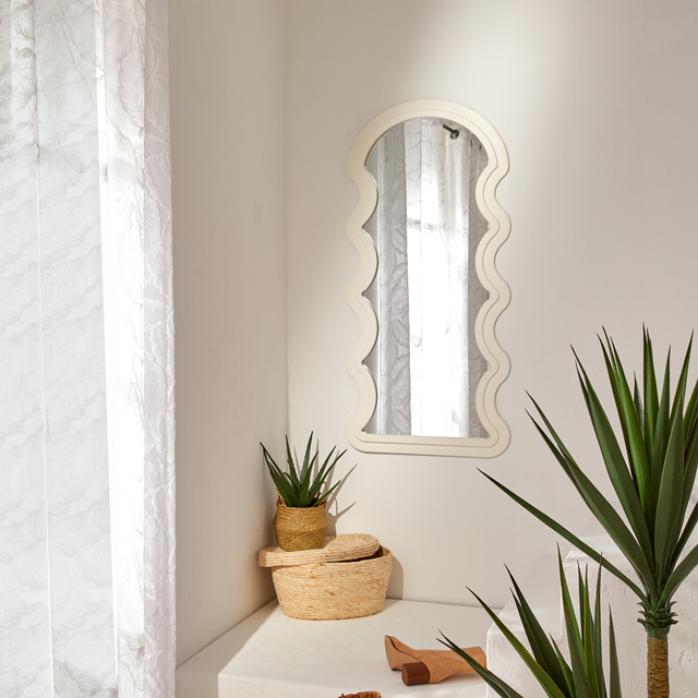 Oglindă de perete EMILY WAVE, 114 x 54 cm