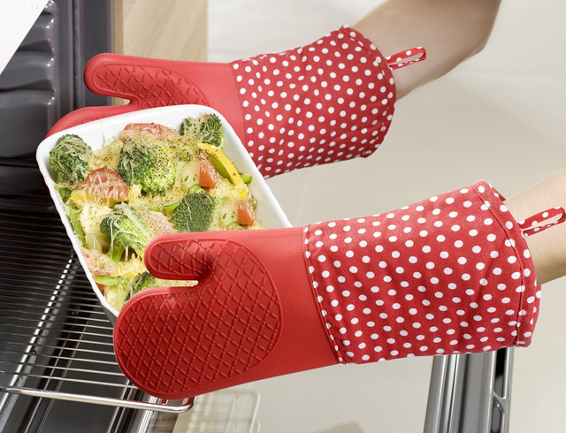 Mănuși de bucătărie din silicon - 2 bucăți în set, WENKO, roșu