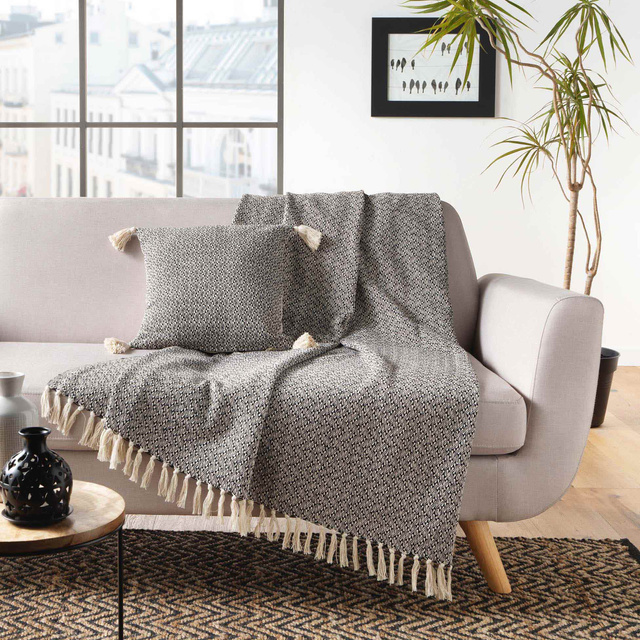 Cuvertura de pat cu ciucuri JUNON, model etnic, bumbac, 125 x 150 cm