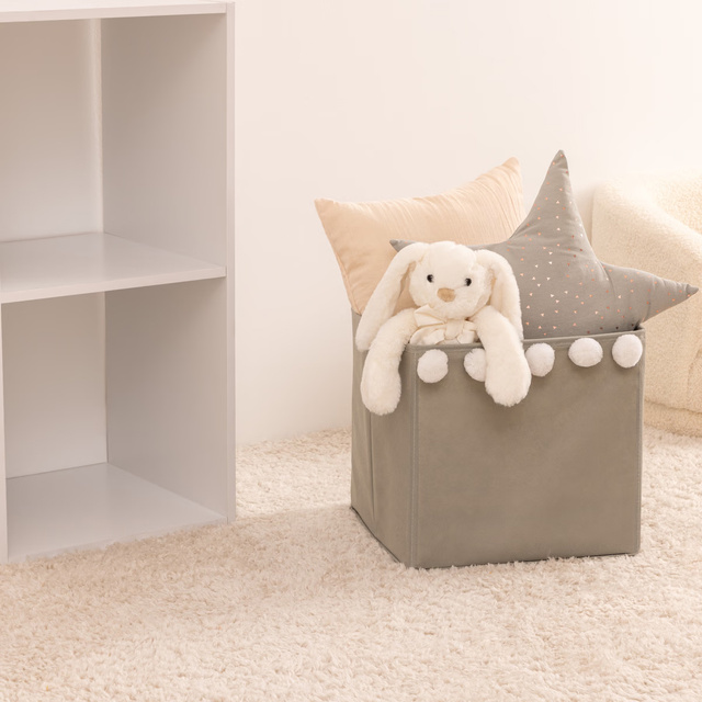 Cutie depozitare jucarii, 29 x 29 x 29 cm, cu pompoane