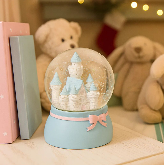 Glob de zăpadă castel de basm CHATEAU