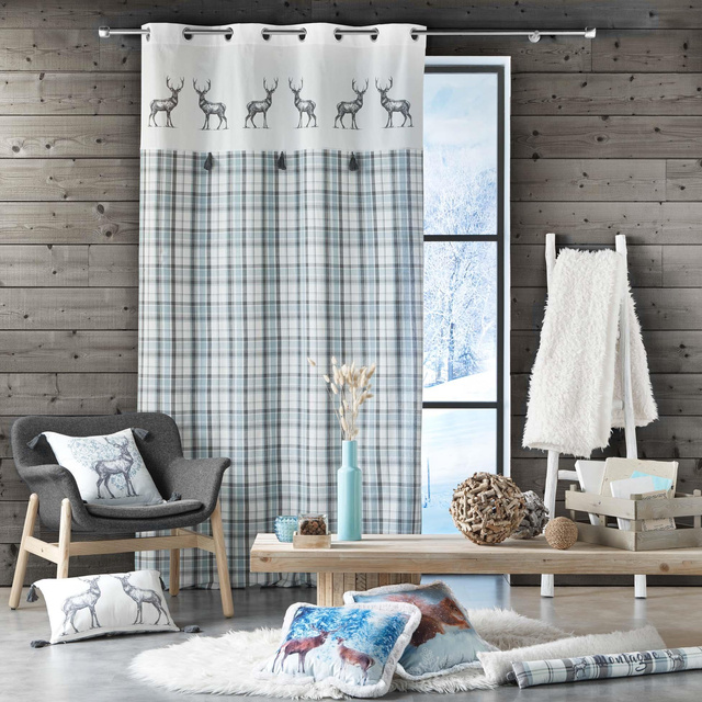 Perna decorativa pentru camera copilului, cu ciucuri 30 x 50 cm