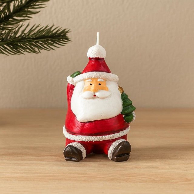 Lumanare decorativa in forma de Mos Craciun, 120 g