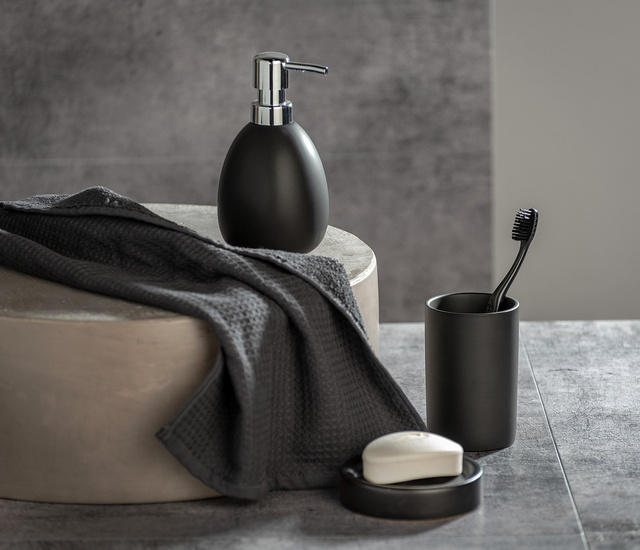 Suport pentru periute de dinti POLARIS MATT, culoare neagră, Wenko