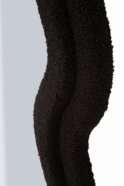 Oglindă de perete TEDDY cu ramă textilă tip teddy-fleece, înălțime 160 cm