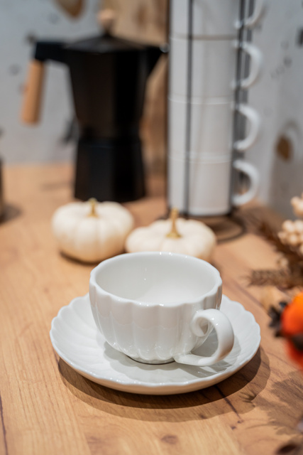 Ceasca din porțelan cu farfurioara ROMY, Ø 6 cm