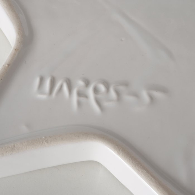 Vas ceramic în formă de stea STYVEN, 17,5 x 17,5 cm