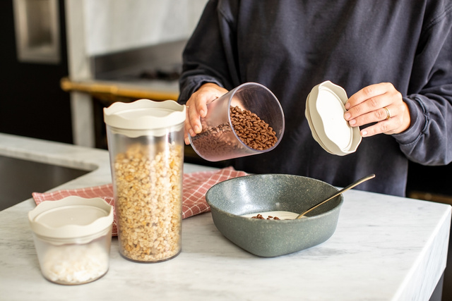 Recipient alimentar din plastic PRINCE M, ermetic, 300 ml, KOZIOL