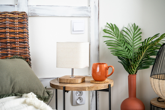 Lampa de masa cu abajur patrat, 24 cm