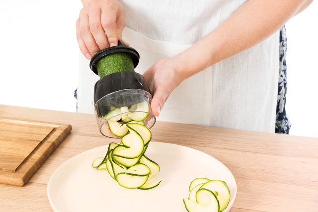 Ascuțitor manual pentru tăietor de legume