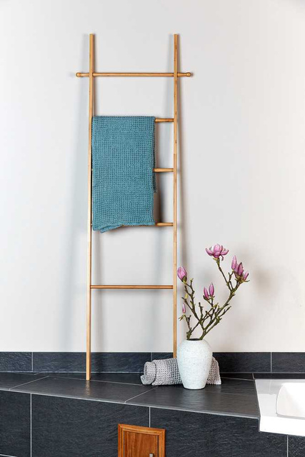 Suport pentru prosoape BAHARI, suport pentru prosoape din bambus, WENKO