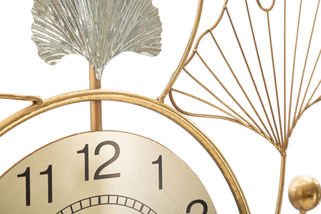 Ceas de perete decorativ LEAVY cu ornamente metalice sub formă de frunze, 102 × 52,5 cm