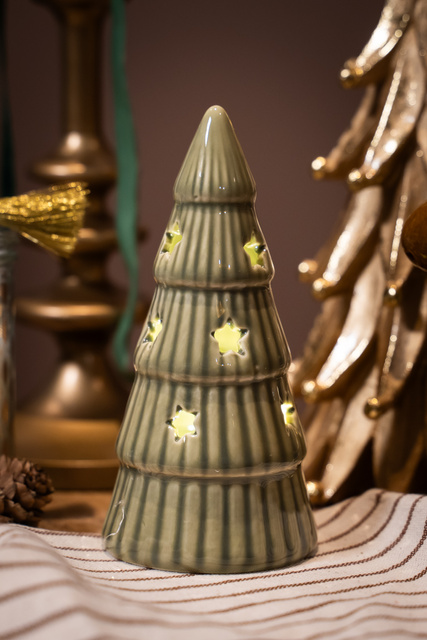 Brad din portelan cu iluminare LED, stele, 14 cm