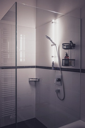 Șină de duș cu LED, 94 cm., RGB, WENKO