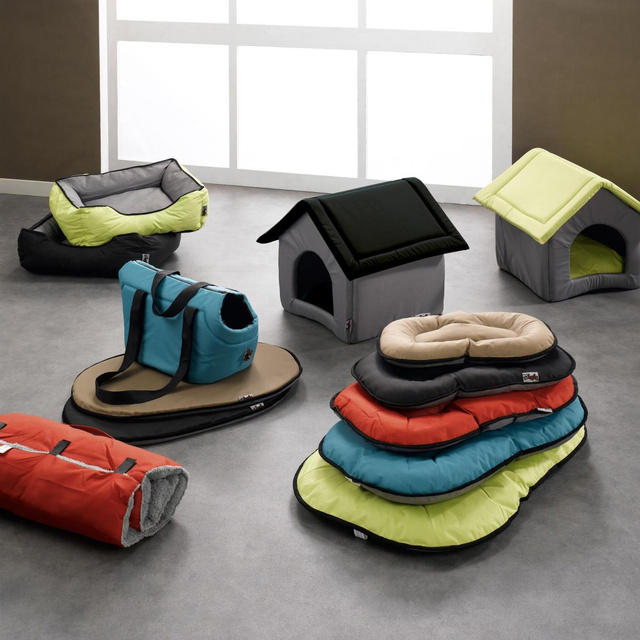 Pat pentru caini mici ESSENTIEL, impermeabil, 80 x 60 cm