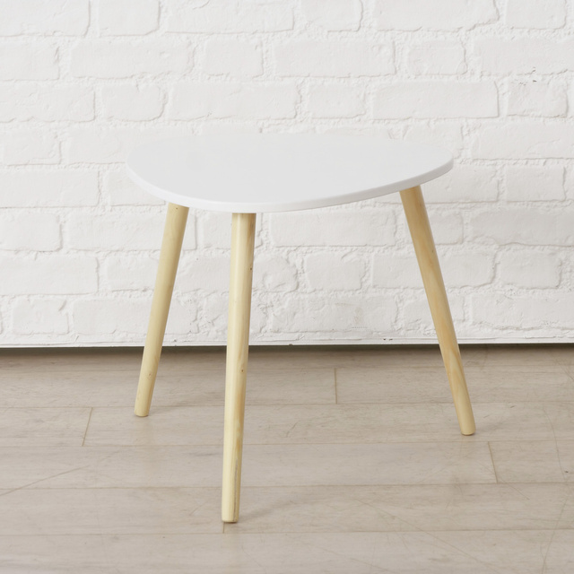 Masuta de cafea din lemn VISBY cu 3 picioare, 45 x 48 cm