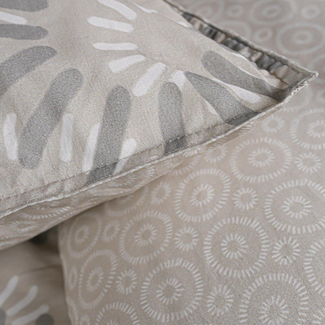 Lenjerie de pat din bumbac Geometry, reversibila, 220 x 240 cm