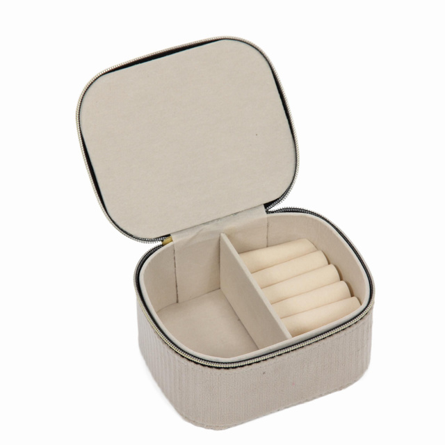 Cutie pentru bijuterii, catifea, 11,5 x 9,5 x 6 cm