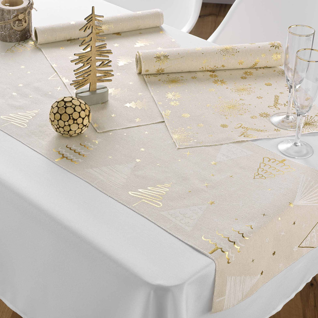 Traversa de masă cu motiv de Crăciun