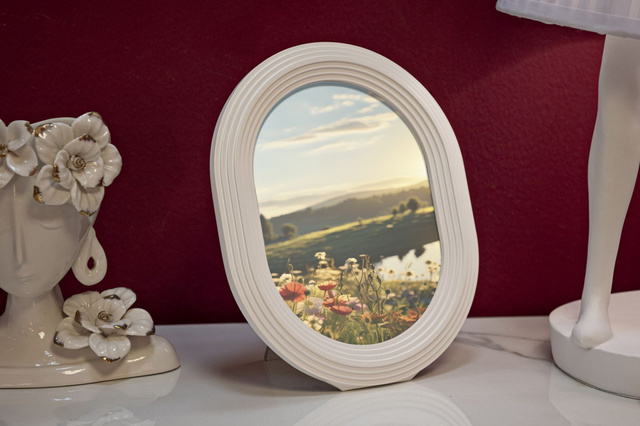 Ramă ovală cu stucco, 20 x 25 cm