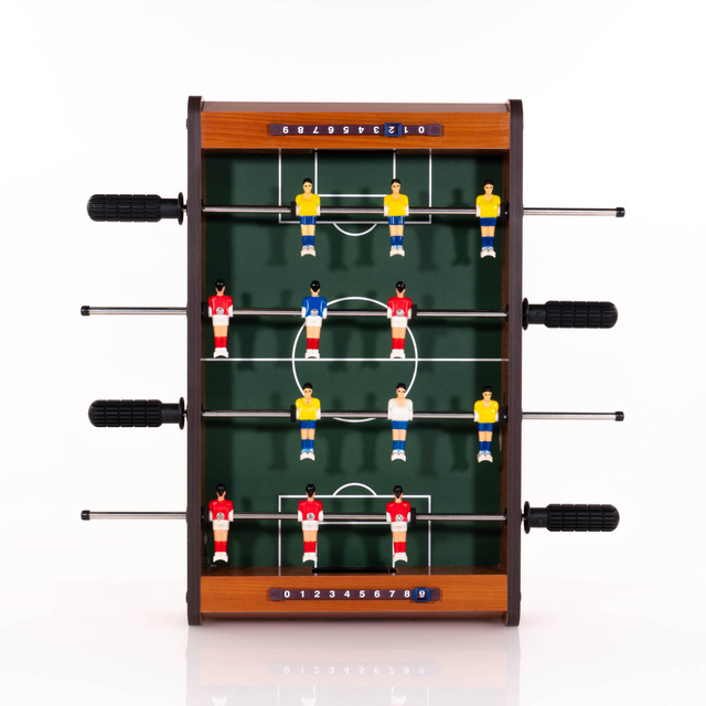 Fotbal de masă din lemn