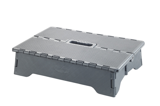 Treaptă pliabilă anti-alunecare