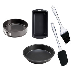 Trei forme de copt cu spatulă și pensulă