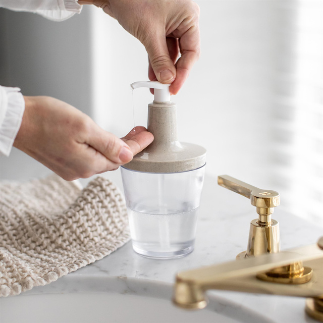 Dozator pentru sapun lichid FLOW, KOZIOL