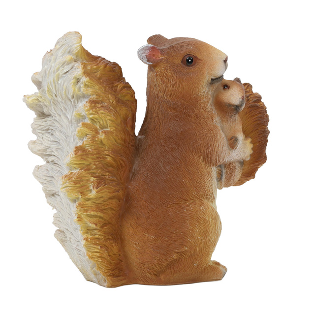 Figurină de grădină a unei veverițe