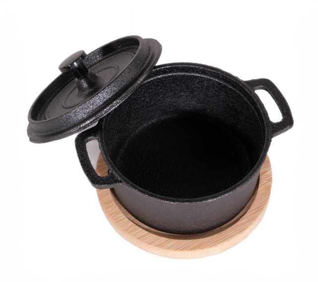 Oală din fontă cu capac și masă de servire, 200 ml