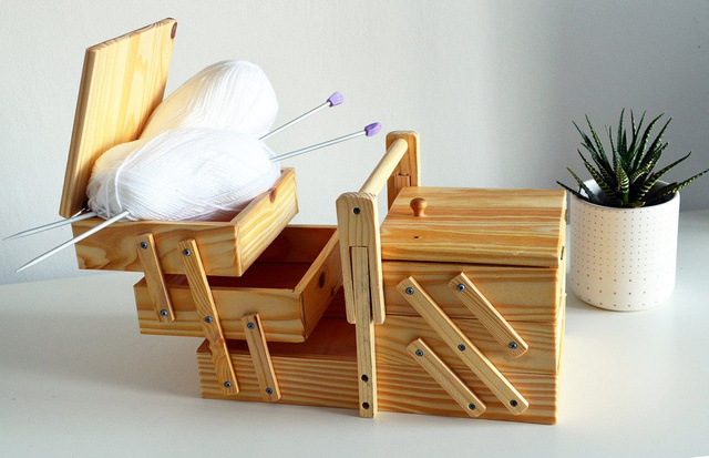 Suport de ață din lemn – suport clasic pentru ață cu 5 compartimente