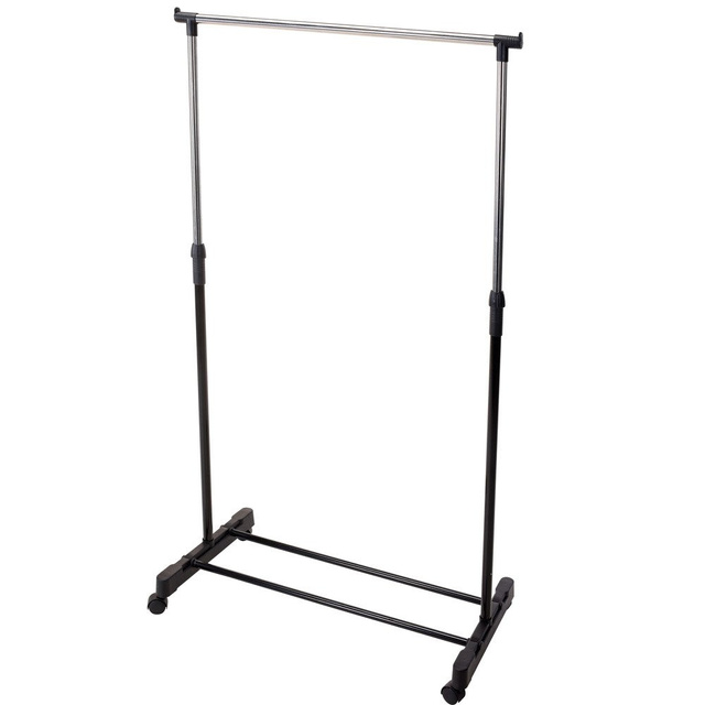 Umeraș - dulap pe roți