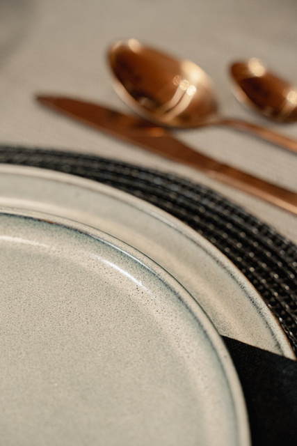 Set vesela MANHATTAN pentru 4 persoane