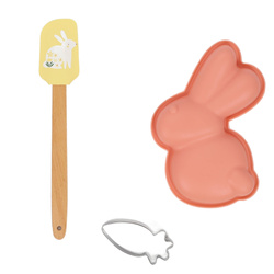 Un set de accesorii pentru copt cu motiv de Paște