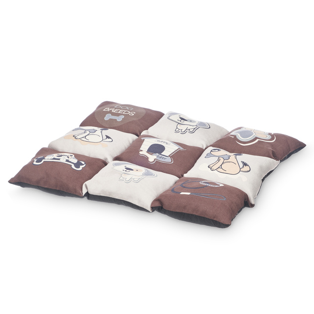 Pat pentru caini, cu fund antiderapant, 55 x 45 cm