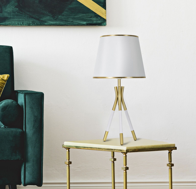 Lampă de birou cu trei picioare TRIPLY, 57 cm