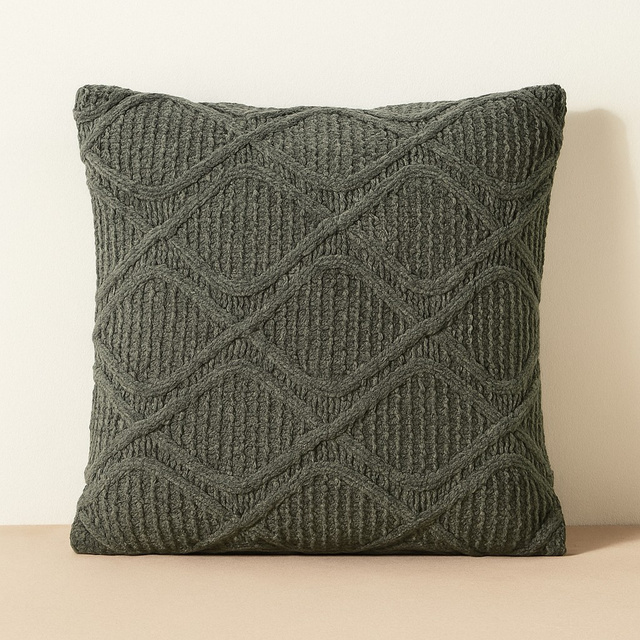 Perna decorativă CHENILLE, tricotată, 45 x 45 cm