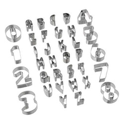 Set de tăietoare de patiserie litere și numere