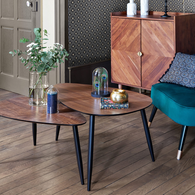 Set de 2 mese de cafea MILEO, formă alungită, efect de lemn de nuc.