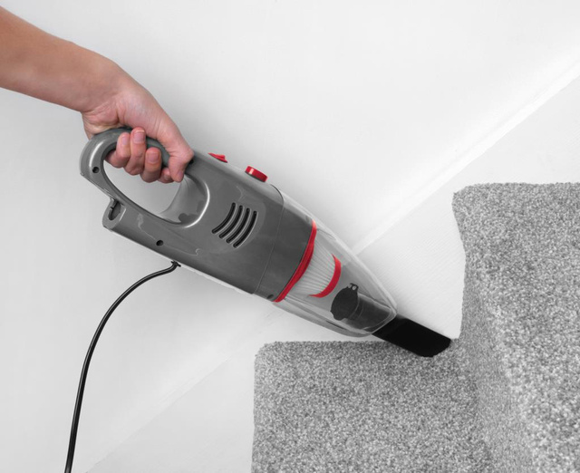 Aspirator vertical 2 în 1 Beldray, 600 W, 1 l