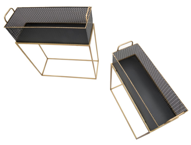 Ghivece din plasă metalică pe suport