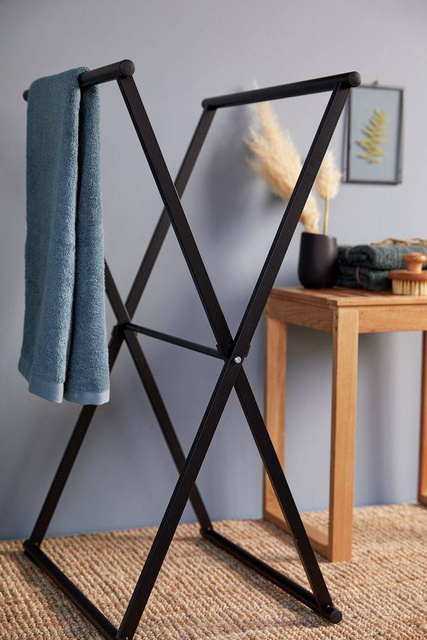 Cuier pliabil pentru prosoape si pentru haine LAVA negru, Wenko