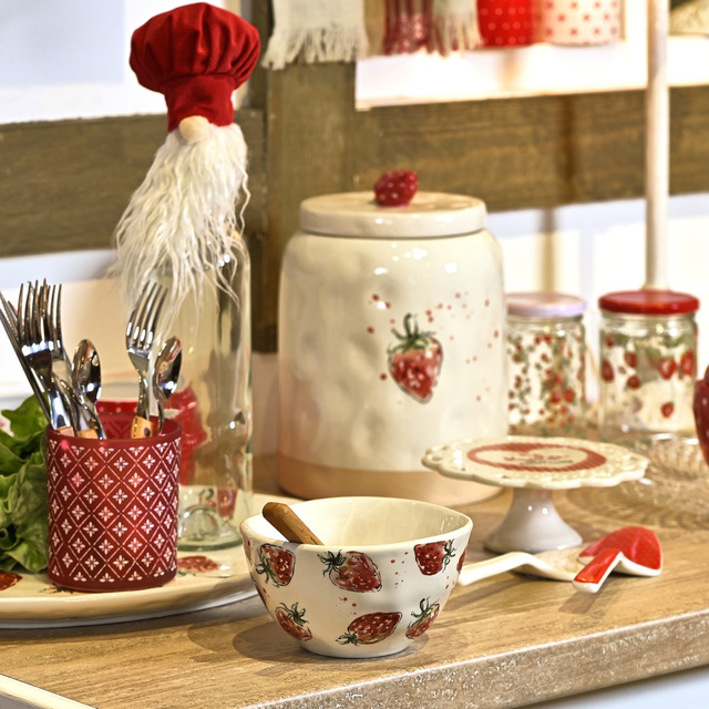 Bol ceramic pentru supa Strawberry, model capsuni, 540 ml