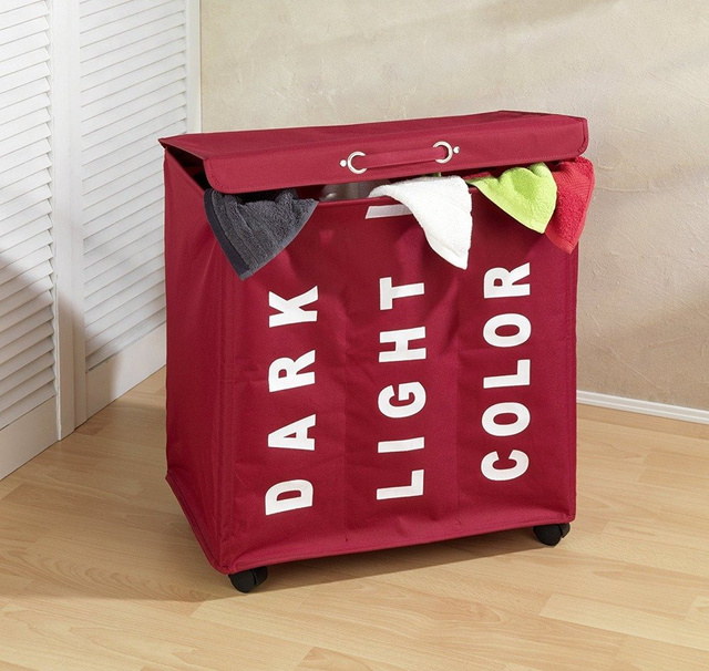 Containere pentru rufe TRIVO RED - capacitate de 116 litri, WENKO, roșu