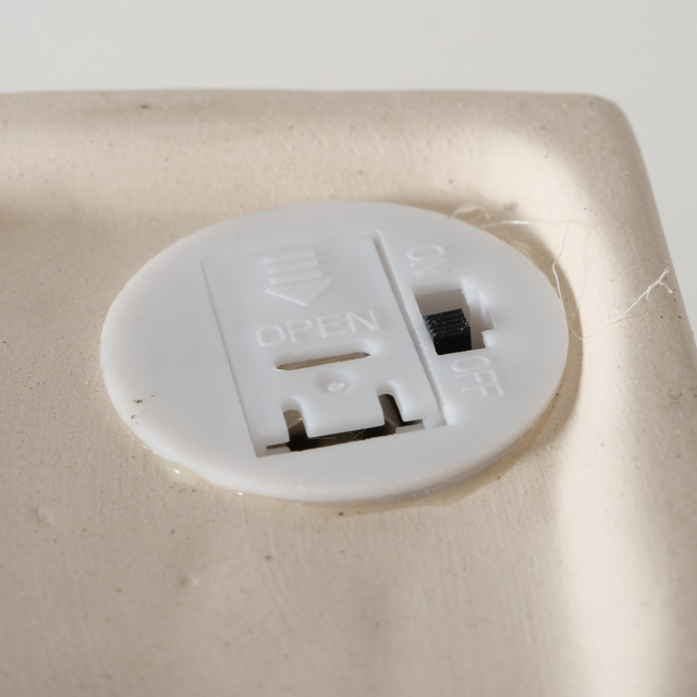 Decorațiune casă din ceramică cu iluminare LED, 10,5 cm