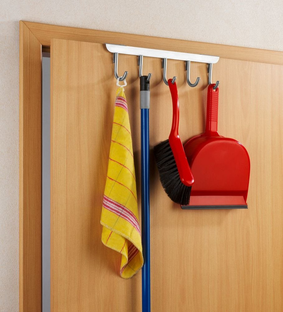 Suport pentru ușă MASSIVO - 5 cârlige incluse, WENKO