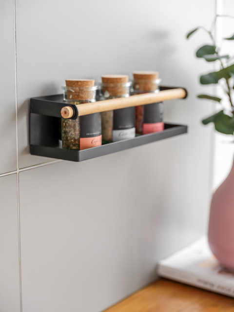 Raft pentru condimente MAGNA, magnetic, 32 cm, WENKO