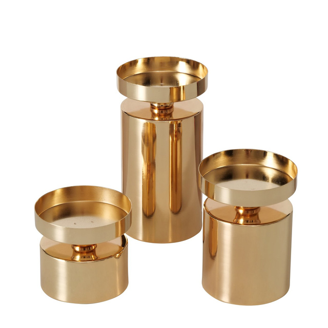 Set 3 suporturi  de lumanare  de masa,  pentru lumanari  groase Meril,  7,5 cm, auriu