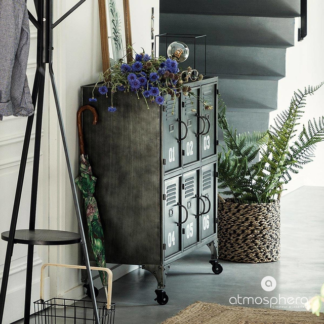 Dulap metalic pentru depozitarea articolelor, pe roti, cu usi multiple